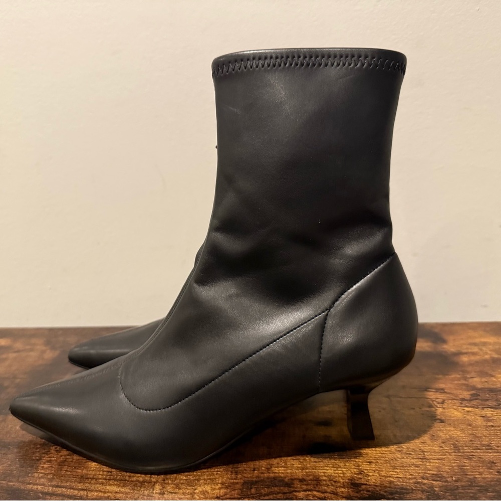 Abound Sleek Black Heeled Boots